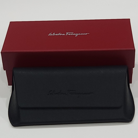 SALVATORE FERRAGAMO SF744SLA, Women’s Sunglasses - Picture 10 of 10